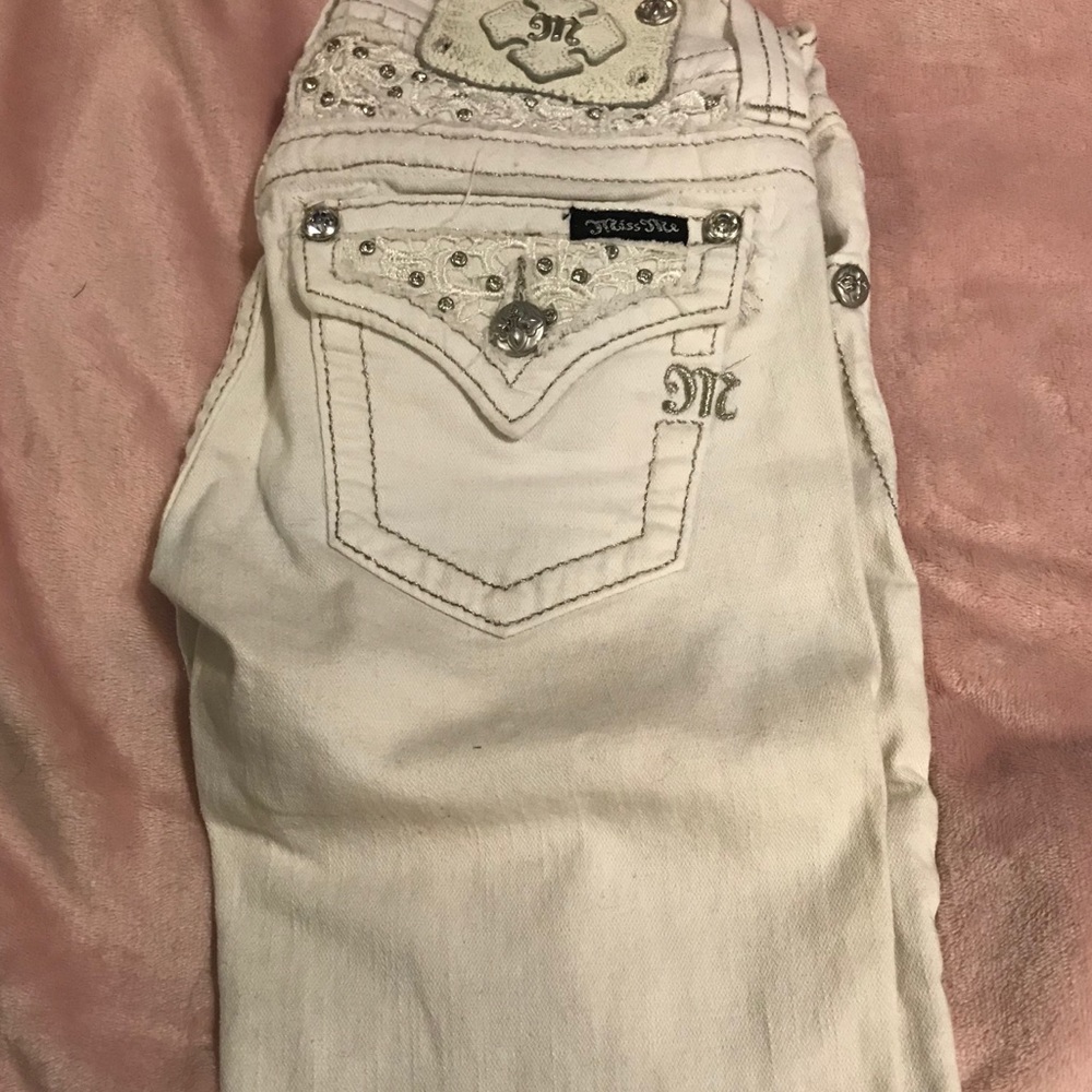 Miss Me White Bermuda shorts